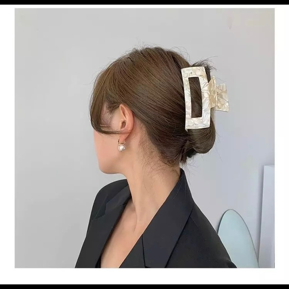 Hair clip